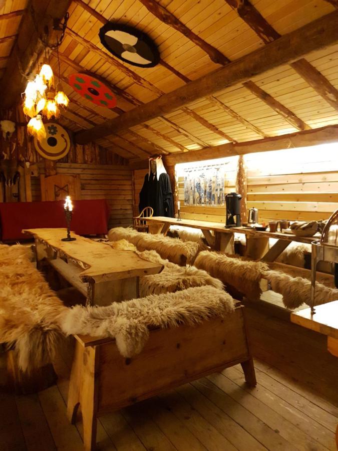 Vittfarnas Hird Vikingaby Sosdala Exterior photo